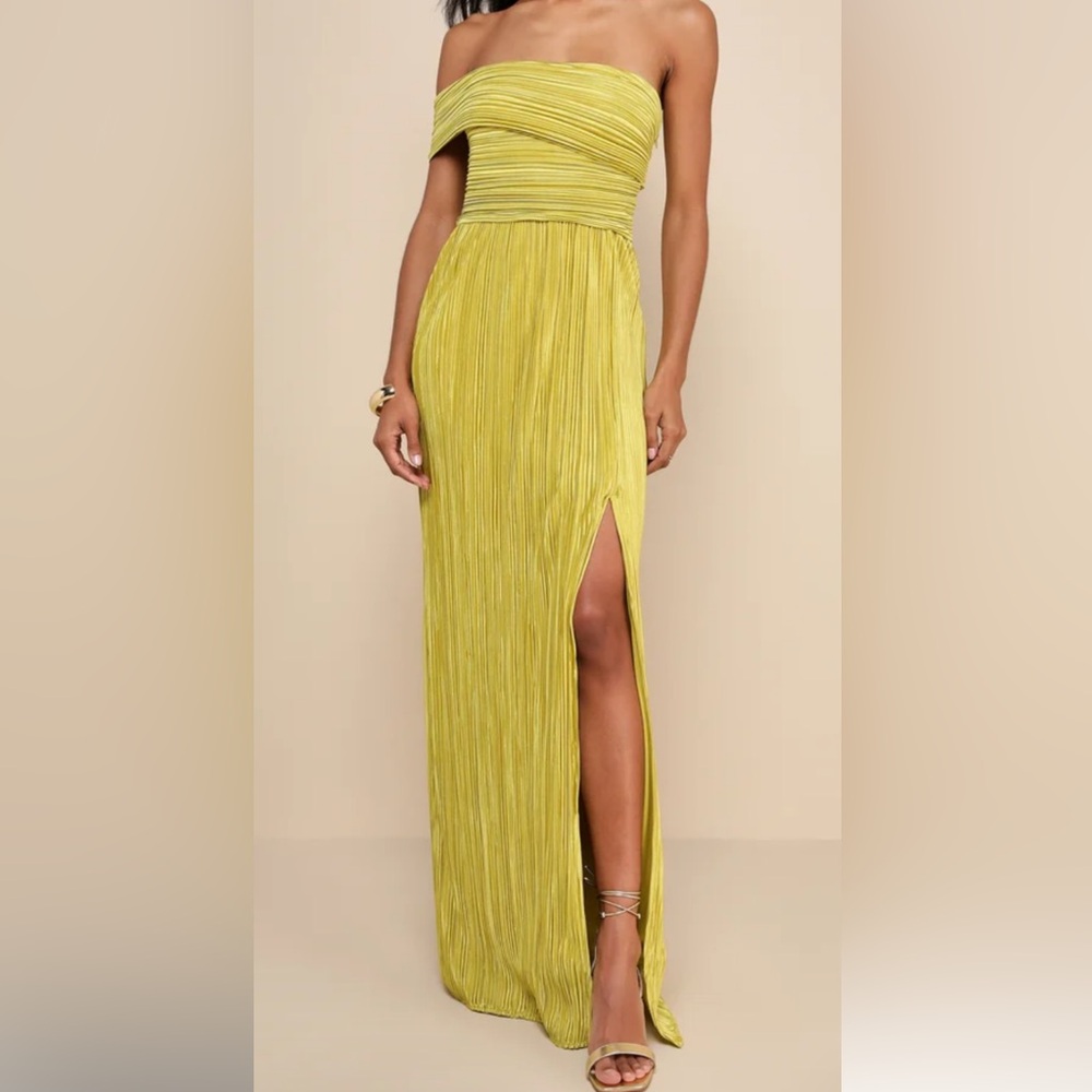 Lulu's Chartreuse Off-Shoulder Maxi Dress